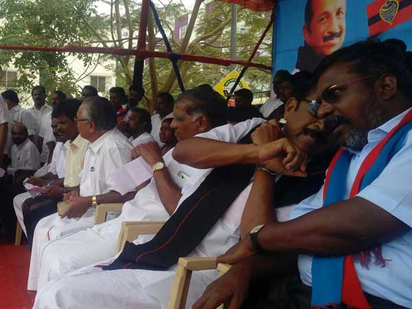 தண்ணி காட்டும் விஜயகாந்த்