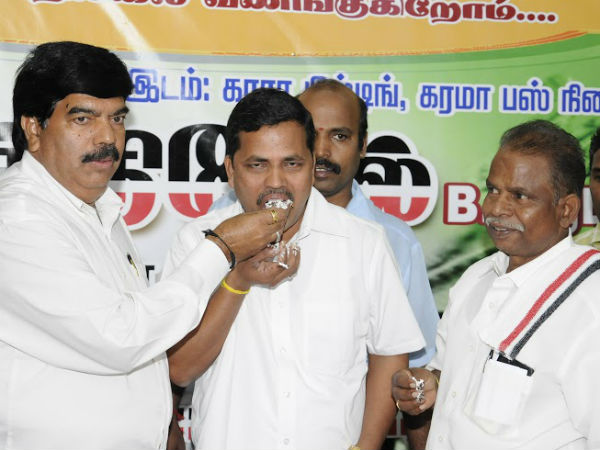 Jaya's birthday celebrated in Dubai