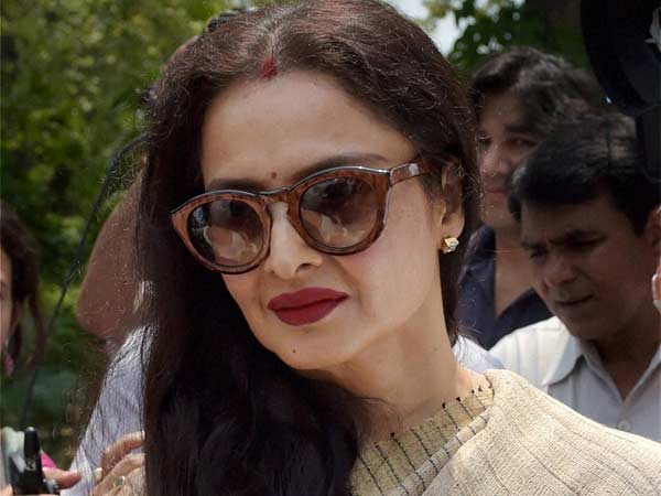 Actor rekha atttends raiyasabha proceedings Actor rekha atttends raiyasabha proceedings