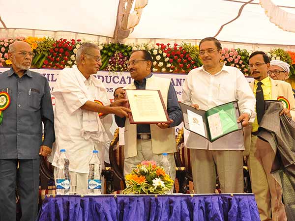 Sankaraiah gets Quaide Milleth award