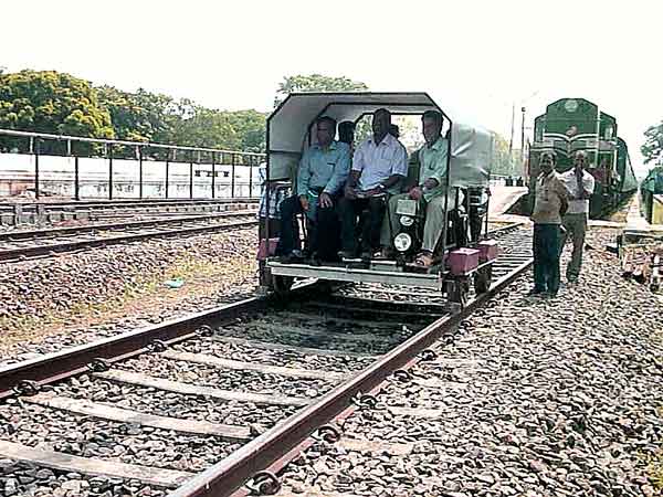 Sengottai Trains stop at Thenkasi for 3 days