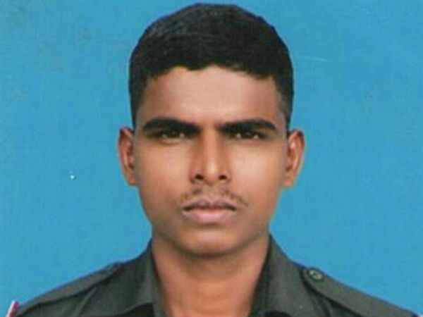 Army rescuers find mom’s photo next to martyr’s mortal remains Army rescuers find mom’s photo next to martyr’s mortal remains