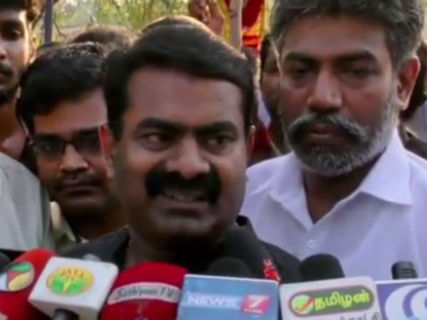 ஜெயலலிதா பயப்படுகிறார்