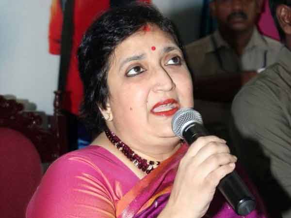 Latha Rajinikanth tears for platform children kidnapping Latha Rajinikanth tears for platform children kidnapping
