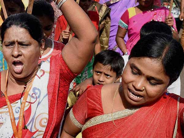 பாராமுகம்...