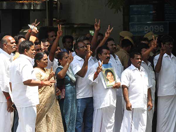 செக்போஸ்ட்