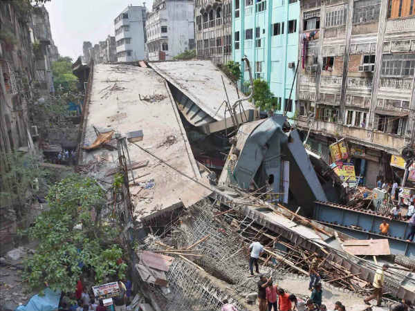 Kolkata: Under-construction flyover collapses, several feared dead