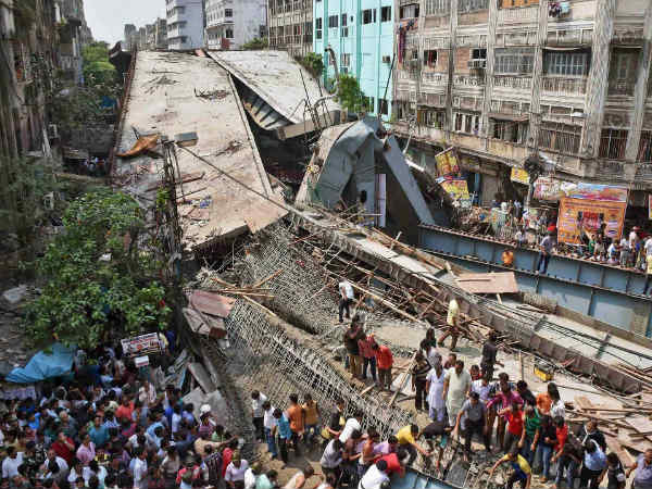 Kolkata: Under-construction flyover collapses, several feared dead