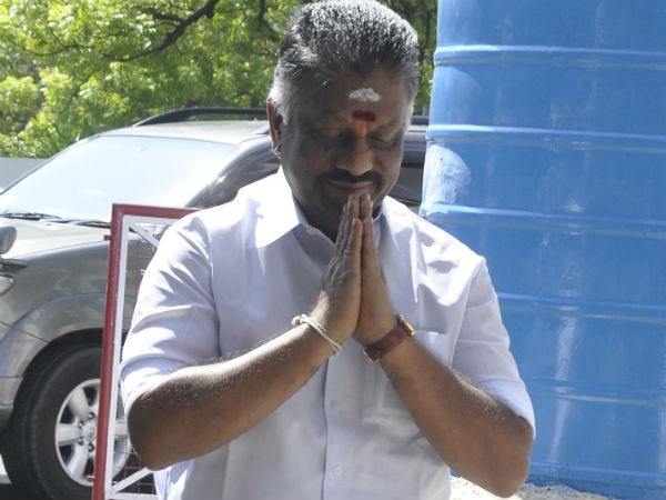 ஓபிஎஸ்...