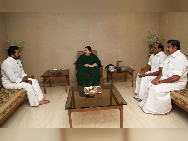 யு டர்ன் போட்டு போயஸ் தோட்டம்