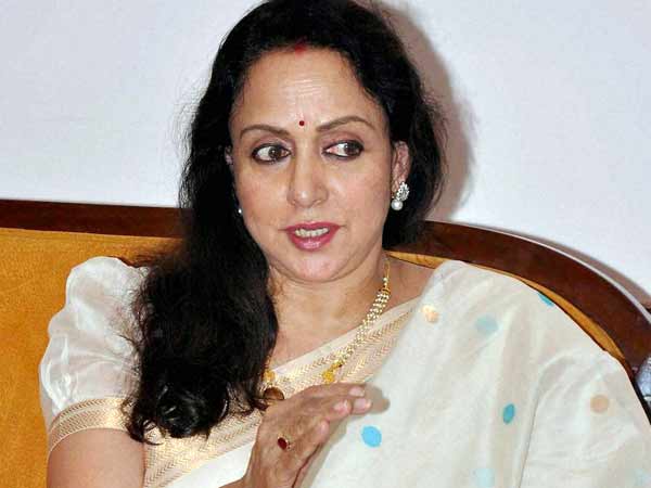 ஹேமமாலினி...