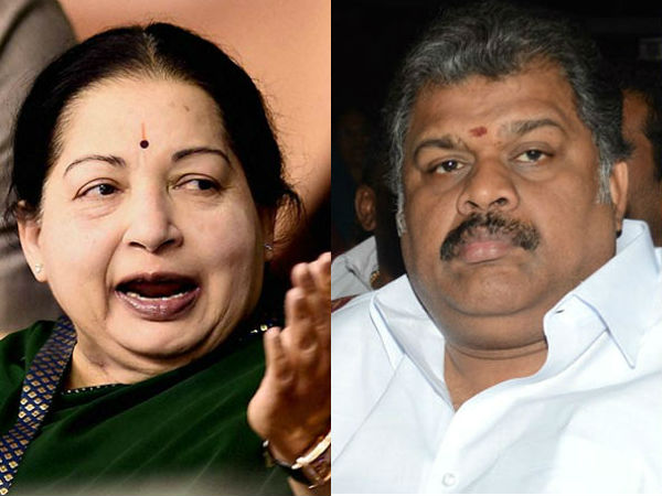 கடைசியில் கை விரிப்பு