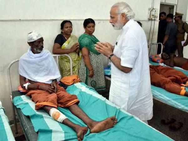 சோகத்தில் கேரளா மக்கள் சோகத்தில் கேரளா மக்கள்