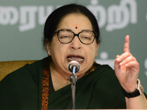 ஜெயலலிதா கிளம்பிய பிறகுதான் சிகிச்சை