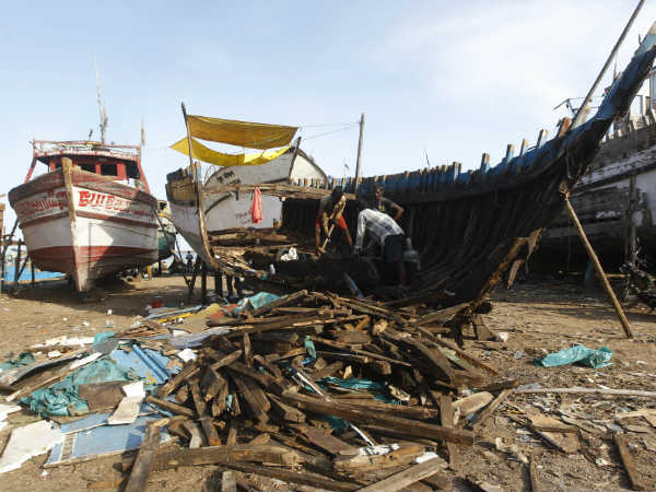 கரையோர மீன்பிடித் தொழில்...