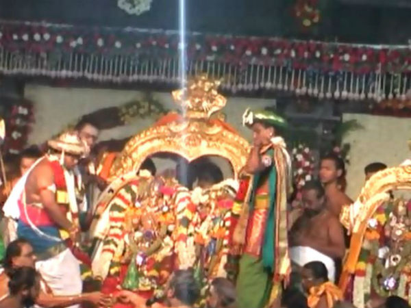 மீனாட்சி திக் விஜயம்