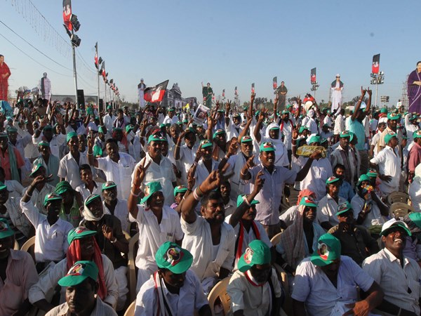 Jaya slams DMK for its failure on manifesto 