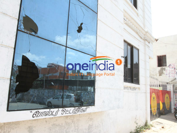 Stone pelted in DMDK office
