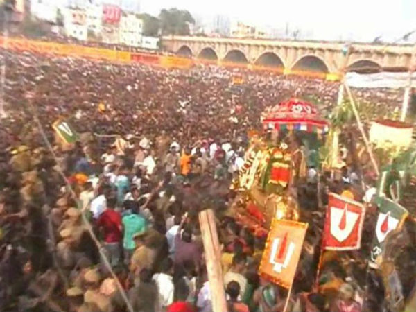 விழாக்கோலம் பூண்ட மதுரை 