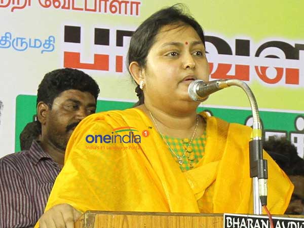 நாக்கை மடித்துப் பேசி நாசமாகப் போகலை