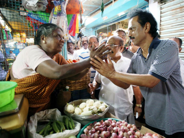 பொதுமக்களுடன் சந்திப்பு