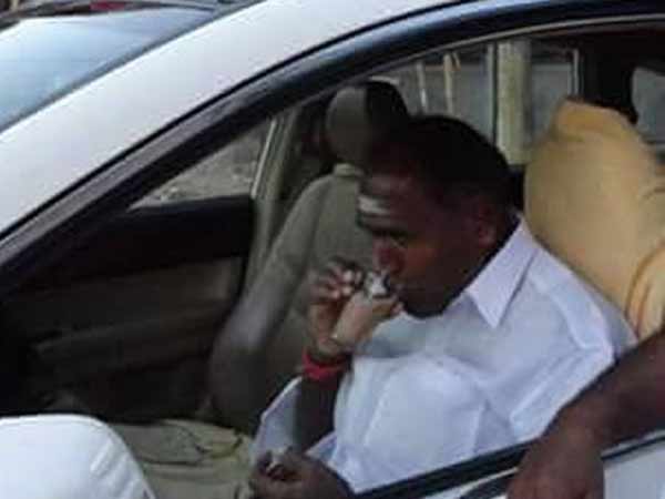 மக்களுக்குத் தெரியும்