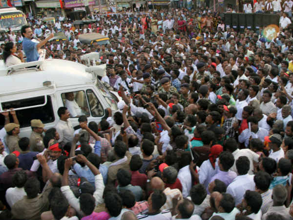 நமக்கு நாமே