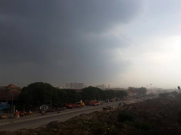 சென்னையில் மேக மூட்டம்
