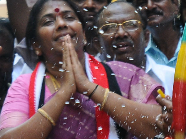 உற்சாக வரவேற்பு