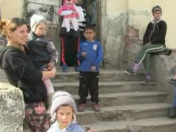 சுதந்திரம் இல்லை... சுதந்திரம் இல்லை...