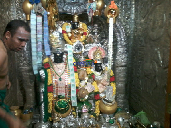 இலங்கையின் அதிபதி