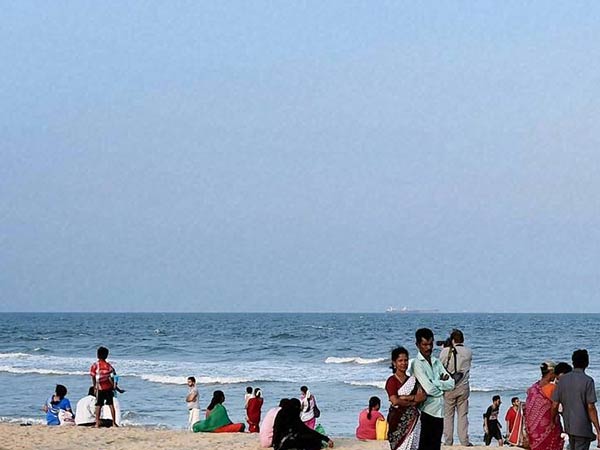 லீவுன்னா ஜாலிதான்