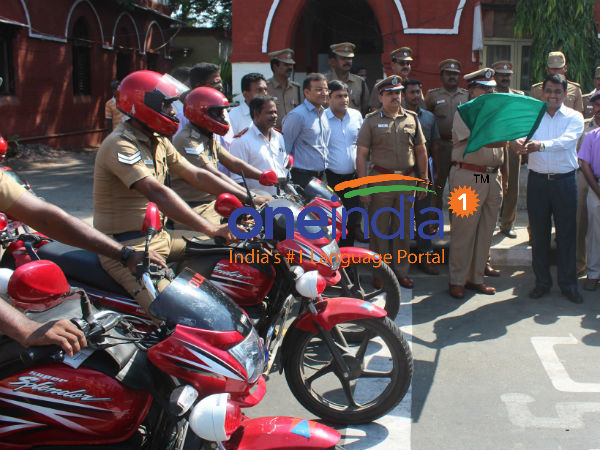 கொடி அணிவகுப்பு