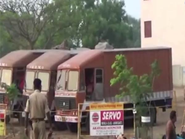 ஆவணங்களில் குழப்பம் ஆவணங்களில் குழப்பம்