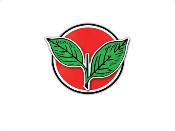 நம்பர் 1 அதிமுக