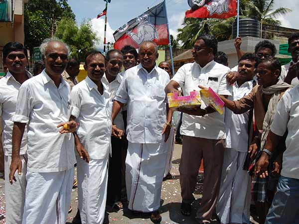 ADMK Volunteers under celebrations in Nellai