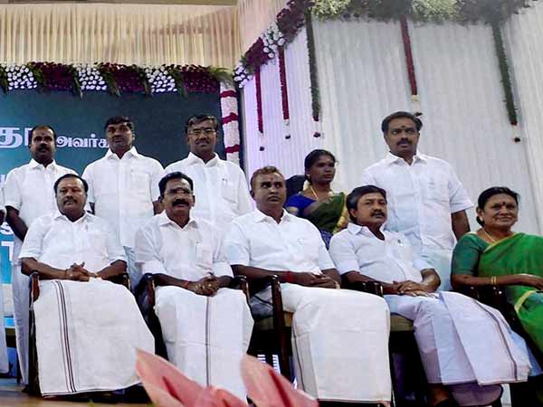 6 லட்சாதிபதிகள்