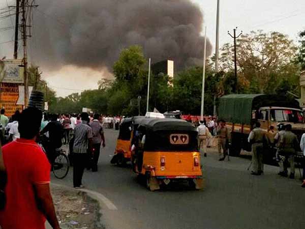 21 persons including 2 cops killed in Mathura clash