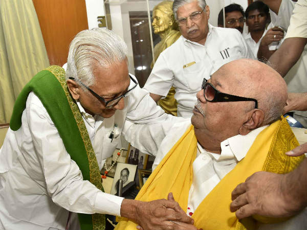 கோபாலபுரத்தில் கேக்