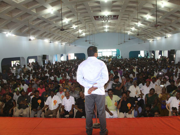 பாதிக்குப் பாதி பெண் வேட்பாளர்கள் 