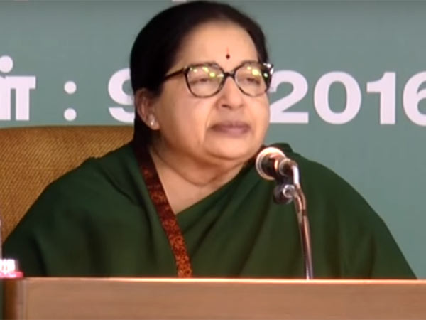 போயஸ் கார்டனில் திமுக