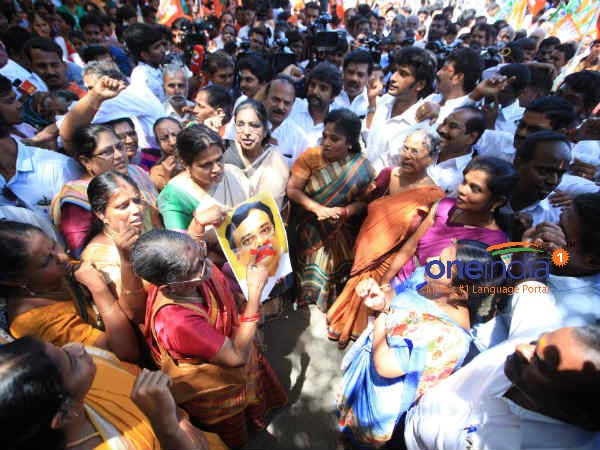 Tamilisai dares TN Congress to stand alone in the Local body election