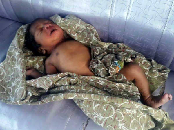 A 2 days newborn baby recovered from a bush