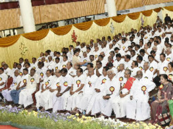 துறைவாரியாக புள்ளி விபரம் 