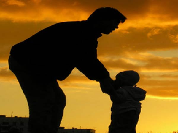 அப்பா மட்டுமல்ல, கடவுளும் கூட.. கே.சரவணன் அப்பா மட்டுமல்ல, கடவுளும் கூட.. கே.சரவணன்