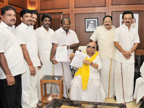 ஈரோட்டில் இரு கோஷ்டி