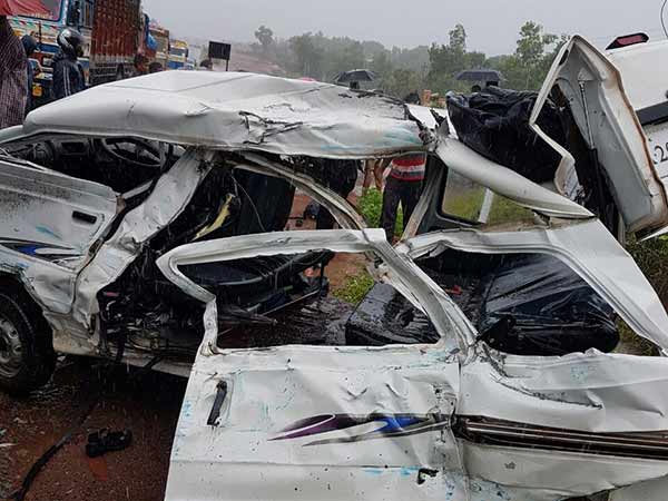 Bus-school omni collision near Udupi: 8 children die, 12 others injured Bus-school omni collision near Udupi: 8 children die, 12 others injured