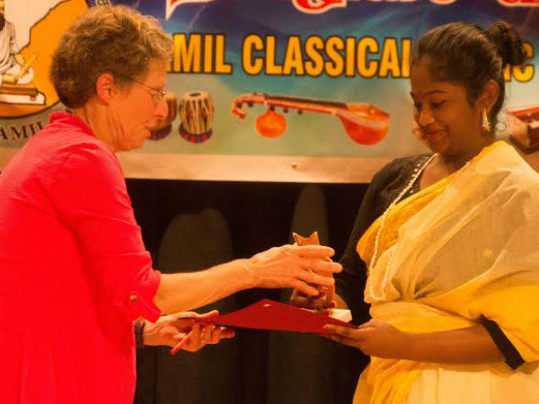 Two Tamil girls got Seal of Biliteracy in US 