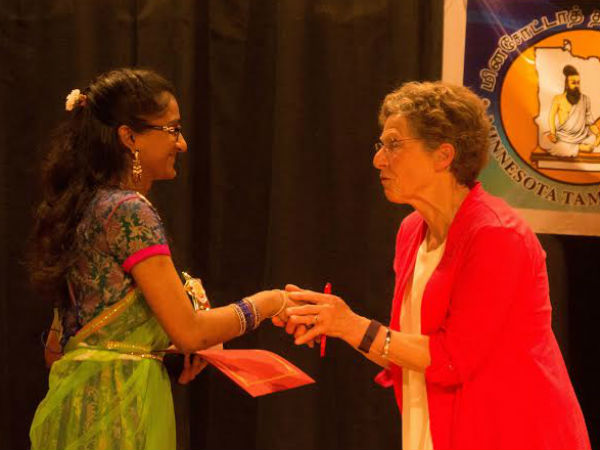 Two Tamil girls got Seal of Biliteracy in US 