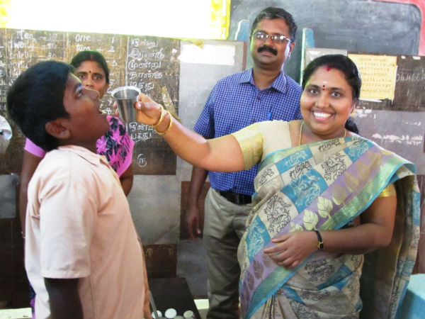 Thirukuram Dileepan programme held in Devakottai school